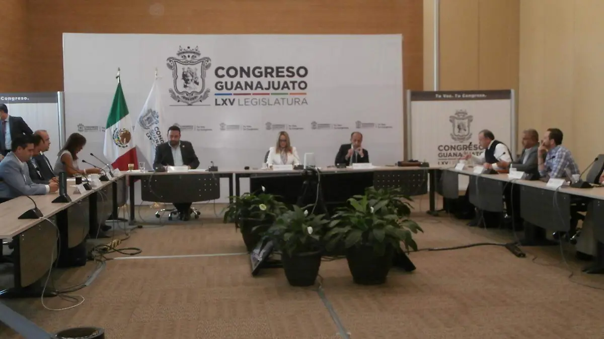 Guanajuato iniciativa del ejecutivo busca cambiar fecha de entrega de informe (5)